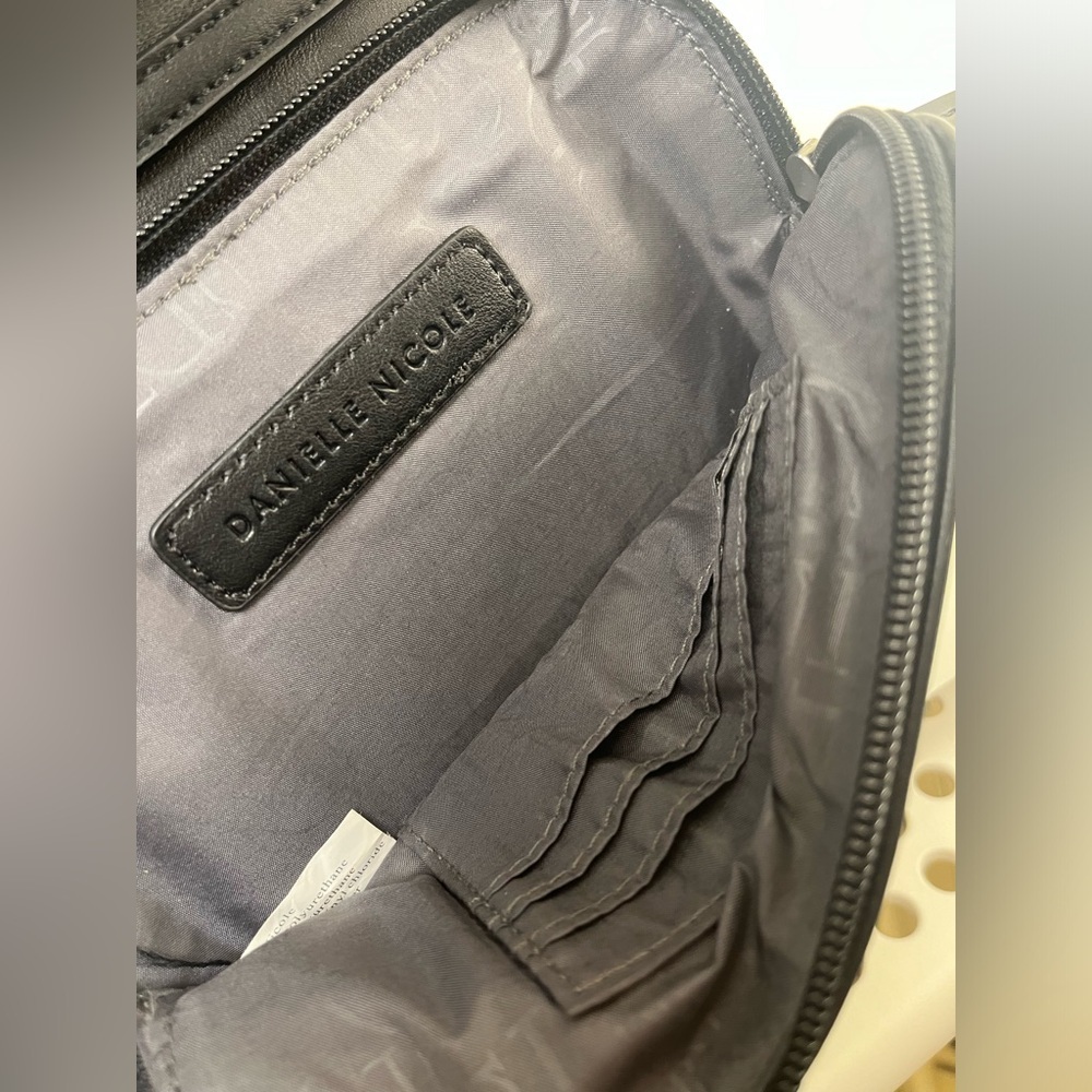 Danielle Nicole Crossbody - image 8